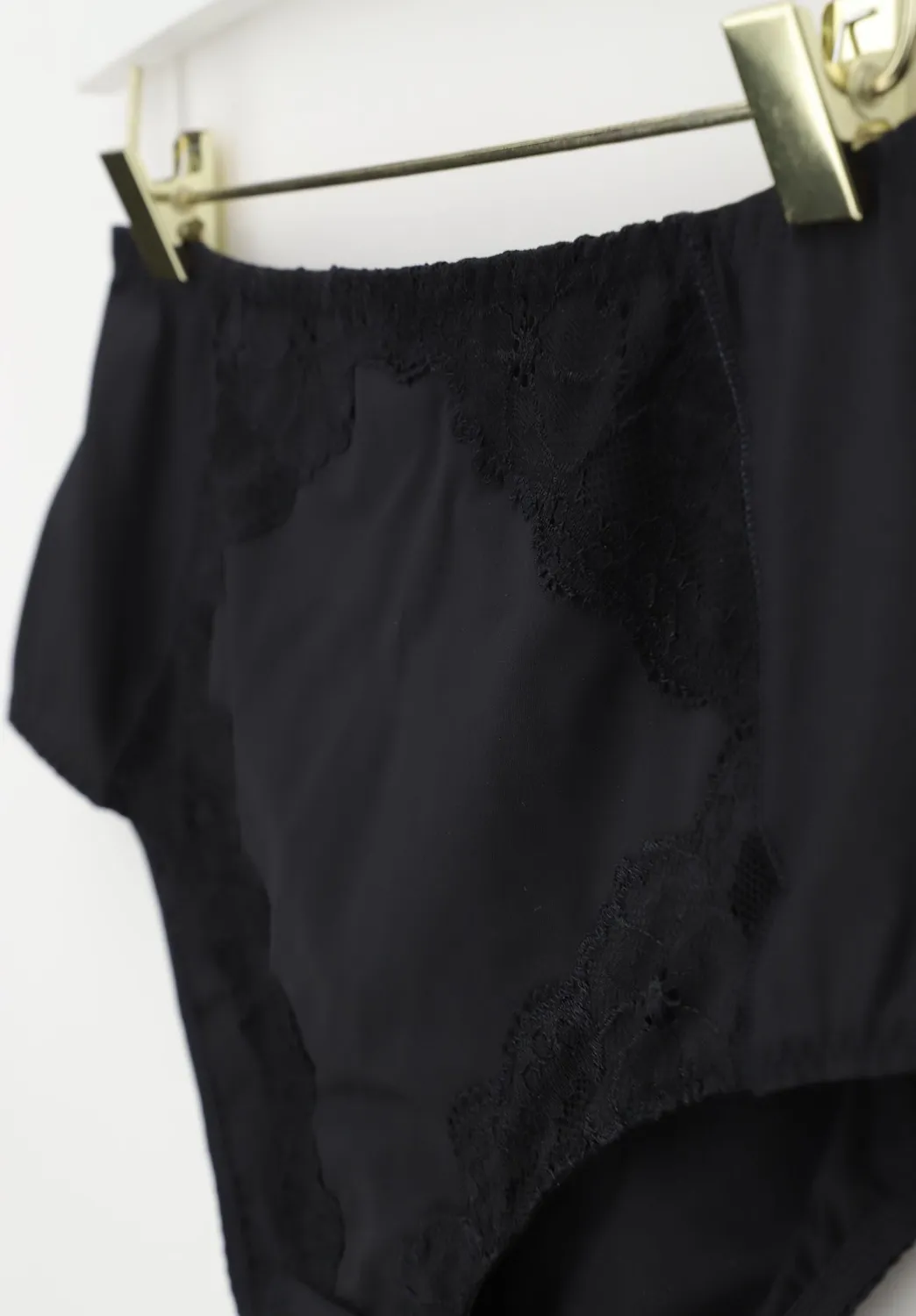 Lepel Belseno Pizzo 256 slip vita alta nero contenitivo