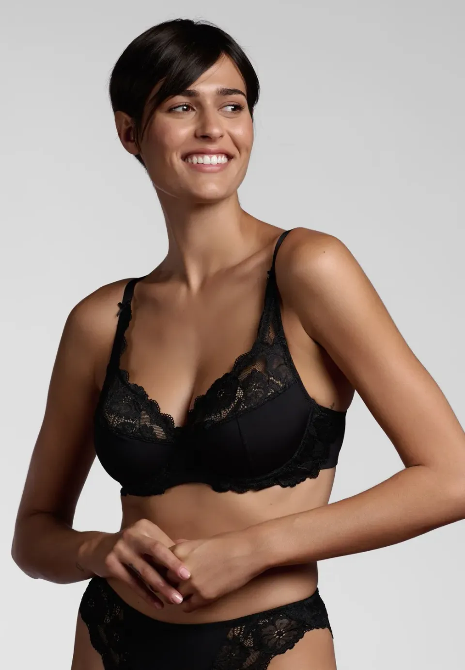 Lepel Belseno Pizzo 255 reggiseno balconcino nero in pizzo