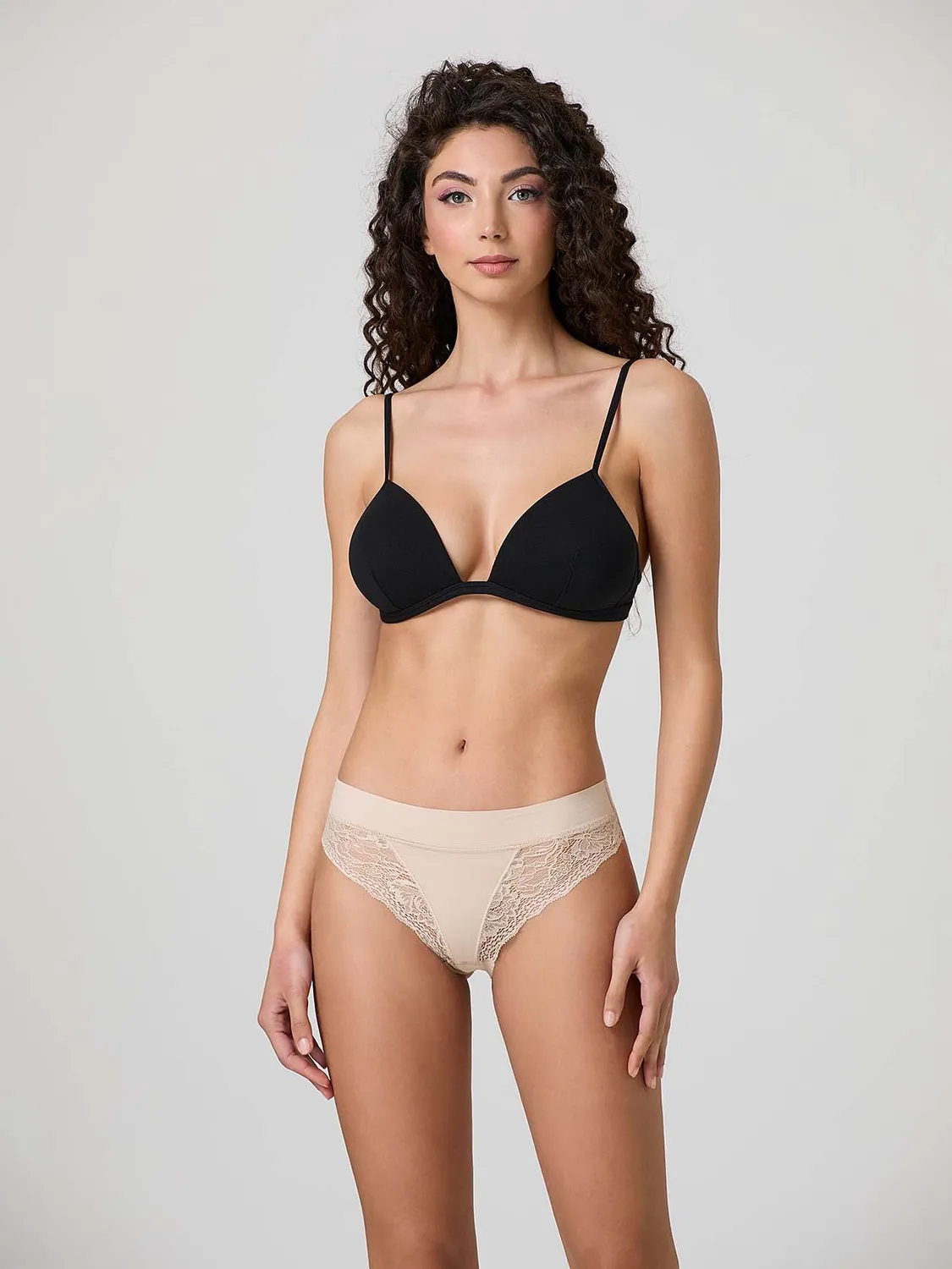 Jadea 8012 Slip Taglio Laser Pizzo Nero Invisibile
