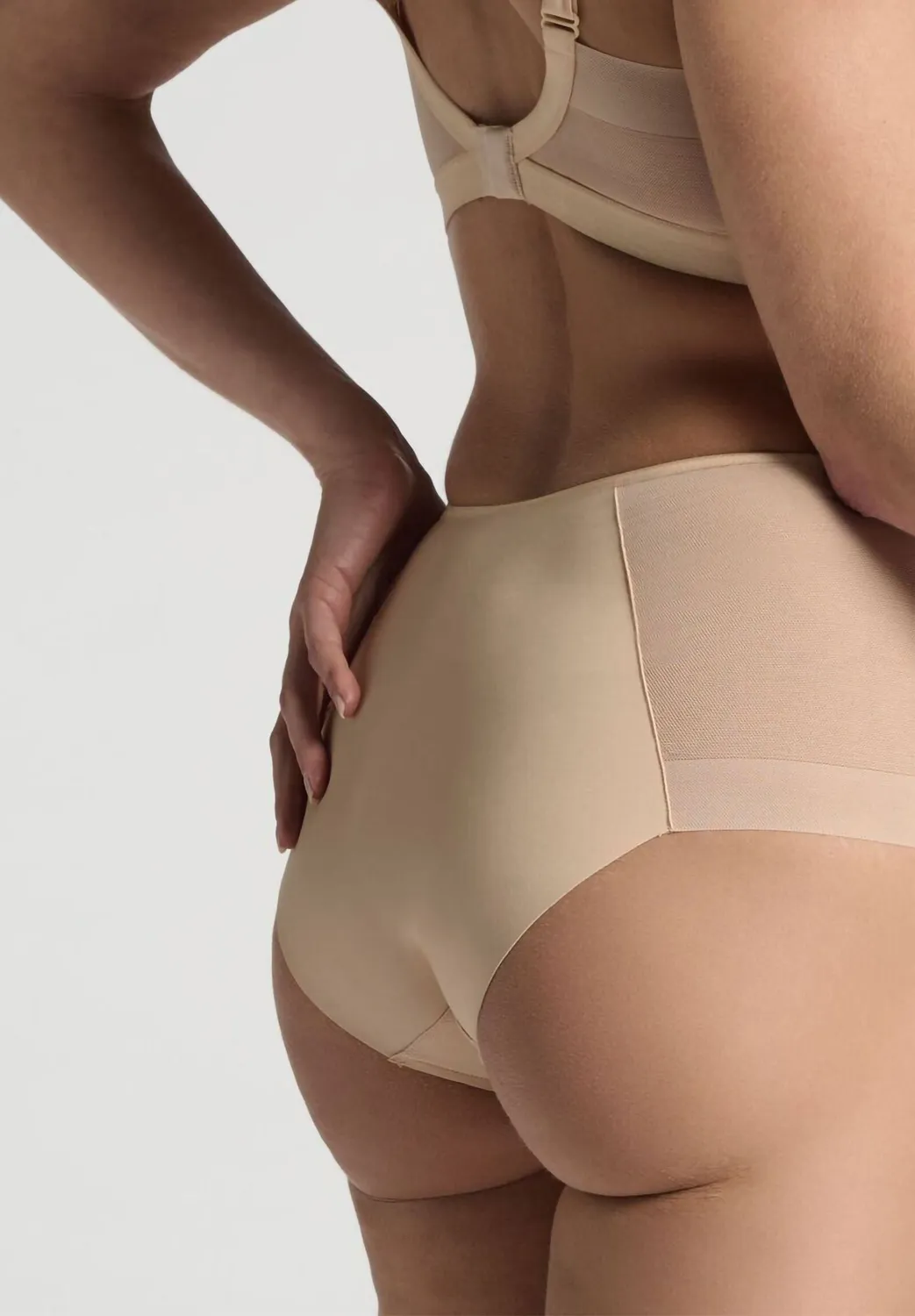Lepel Belseno Tesoro 306 slip vita alta cipria