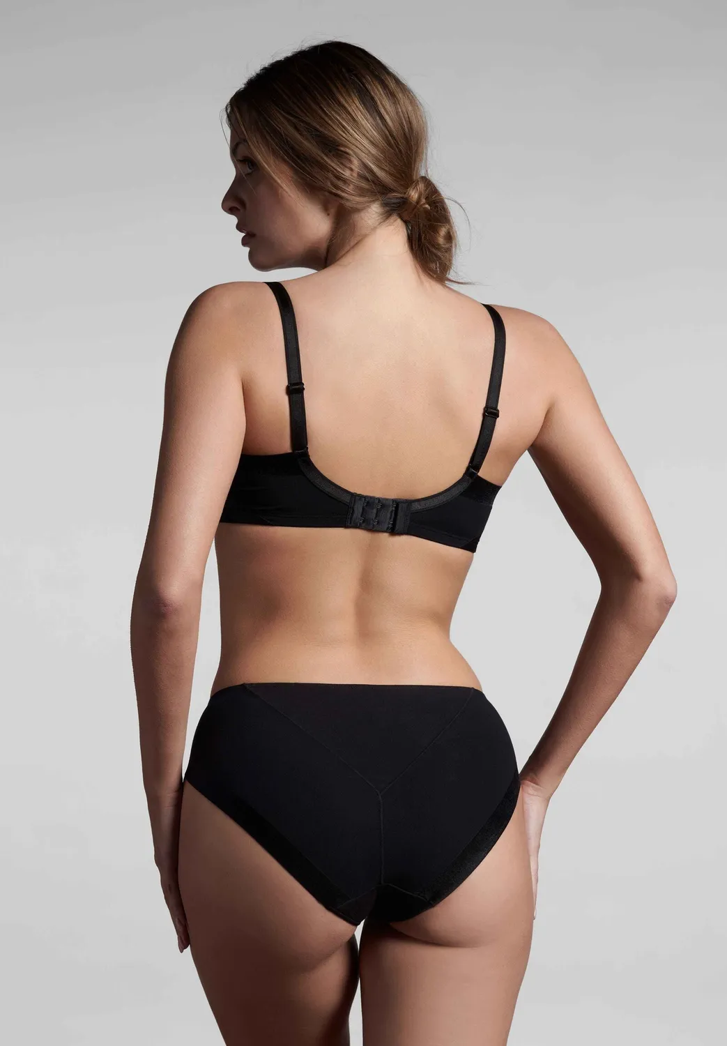 Lepel Belseno Design 473 slip nero taglio vivo