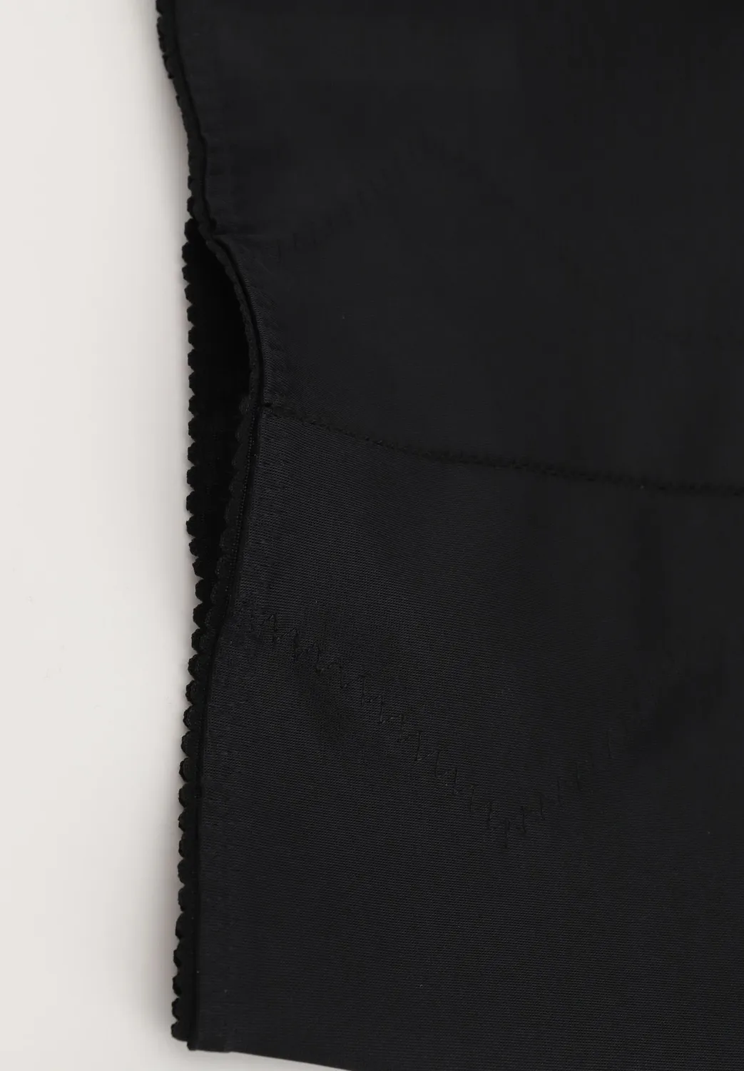 Lepel Classic Giada guaina modellante nera contenitiva