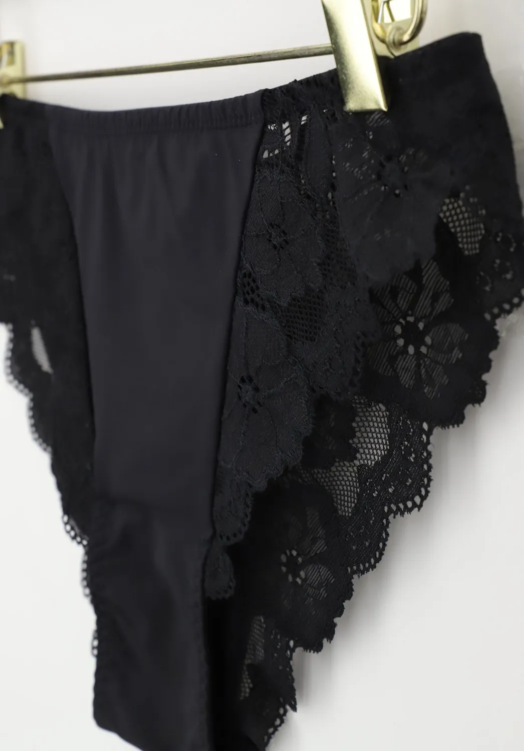 Lepel Belseno Pizzo 253 slip brasiliano nero in pizzo