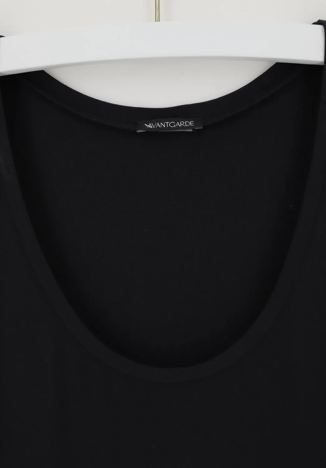 Lepel Avantgarde Essential canotta spallina larga nera modal