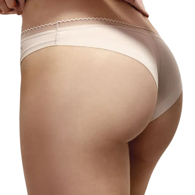 Janira Best Comfort brasiliana invisibile fantasia